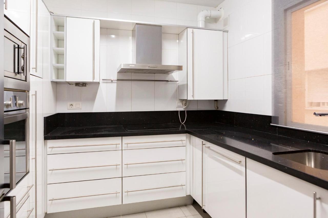 Apartamento Malaga Jalon Apartment Bagian luar foto